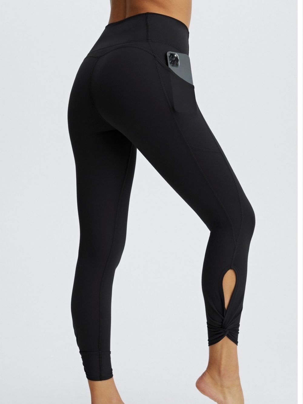 Fabletics Oasis PureLuxe High-Waisted Twist 7/8 Legging Size Medium